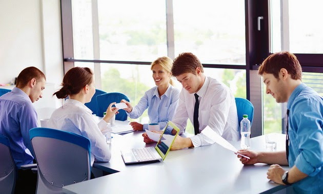 Tips Memulai Pergaulan di Kantor untuk Karyawan Baru
