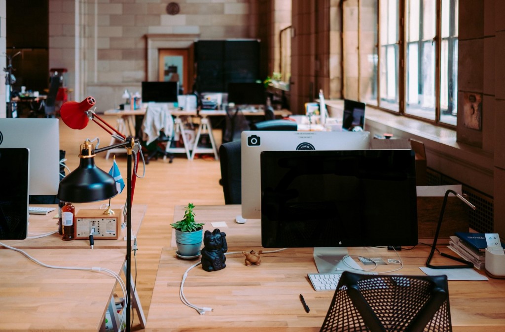 Apakah Pekerjaan di Perusahaan Startup Cocok Untukmu? 5 Pro dan Kontra yang Bisa Kamu Pertimbangkan