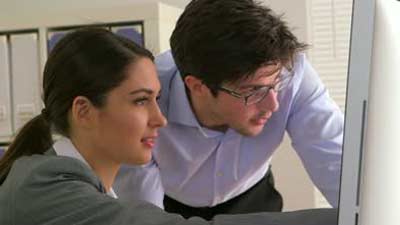 10 Cara Menghilangkan Rasa Bosan Saat Kerja