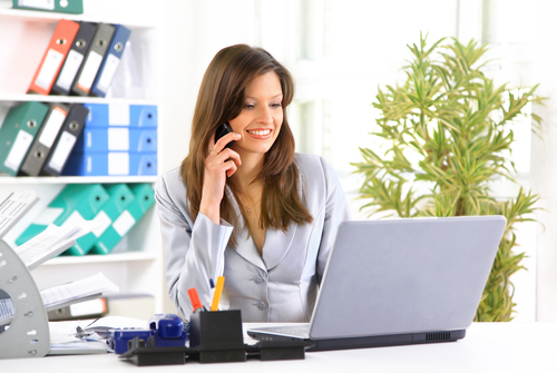 Ingin Lebih Sehat dan Semakin Produktif? Yuk Letakkan Tanaman di Kantor!